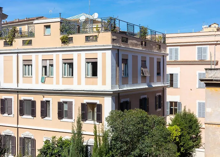 Colosseum Bright Two Bedroom *